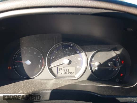 2011 Hyundai Santa Fe GLS z VIN 5XYZGDAB6BG073204, wystawiony jako IAAI lot #43525863 z przebiegiem 230 396 mil mil oraz . Historia ofert i sprzedaży dostępna na DreamBid. Obrazek 7.