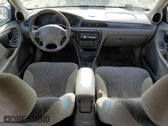 2000 Chevrolet Malibu z VIN 1G1ND52J4Y6328469, wystawiony jako Copart lot #69181314 z przebiegiem 200 802 mil mil oraz Szkoda całkowita • Salvage title. Historia ofert i sprzedaży dostępna na DreamBid. Obrazek 8.