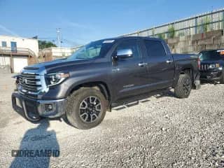 2019 Toyota Tundra SR5 с VIN 5TFHY5F19KX864516, выставлен на аукционе Copart как лот 68085095 с пробегом 46 325 миль миль и Списание • Salvage title. История ставок и продаж доступна на DreamBid. Изображение 1.