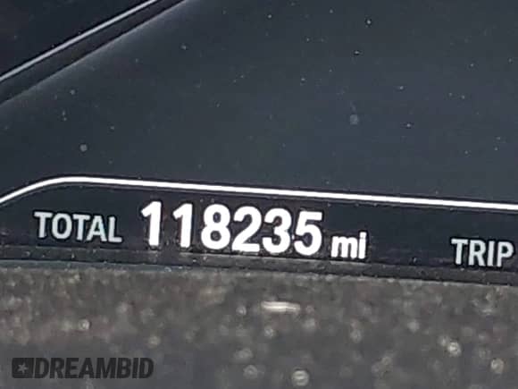 2017 BMW 7 Series ALPINA B7 xDrive with VIN WBA7F2C51HG422066, listed as a IAAI auction lot 42496292 with 118,235 mi miles and . Bid and sale history available at DreamBid. Image 16.
