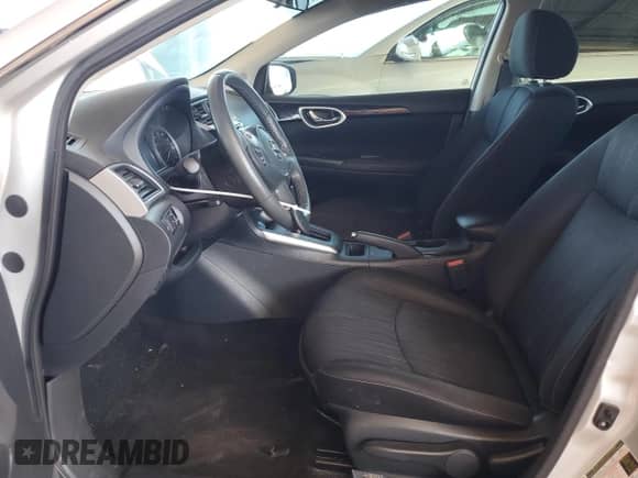 2017 Nissan Sentra SV z VIN 3N1AB7AP0HL668613, wystawiony jako Copart lot #84289935 z przebiegiem 94 553 mil mil oraz Szkoda całkowita • Salvage title. Historia ofert i sprzedaży dostępna na DreamBid. Obrazek 7.