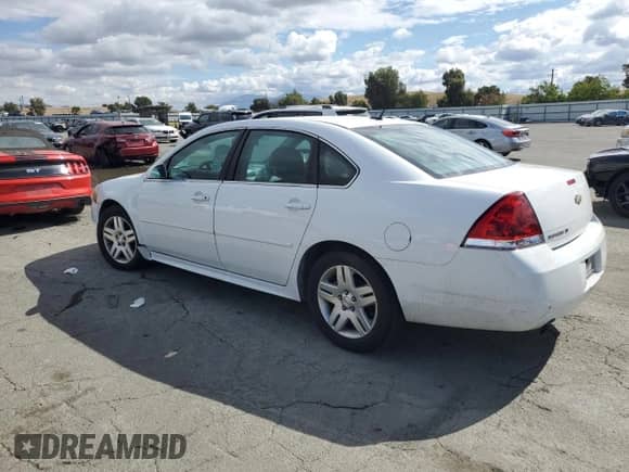 2013 Chevrolet Impala LT z VIN 2G1WG5E36D1110401, wystawiony jako Copart lot #81957275 z przebiegiem 237 405 mil mil oraz Szkoda całkowita • Salvage title. Historia ofert i sprzedaży dostępna na DreamBid. Obrazek 2.