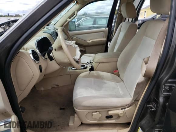 2006 Ford Explorer XLT с VIN 1FMEU63E76UA42103, выставлен на аукционе Copart как лот 71874535 с пробегом 175 634 миль миль и Списание • Salvage title. История ставок и продаж доступна на DreamBid. Изображение 7.
