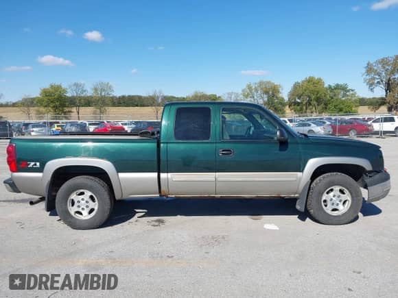 2003 Chevrolet Silverado 1500 LT with VIN 2GCEK19T331316925, listed as a IAAI auction lot 43375888 with 227,139 mi miles and . Bid and sale history available at DreamBid. Image 14.