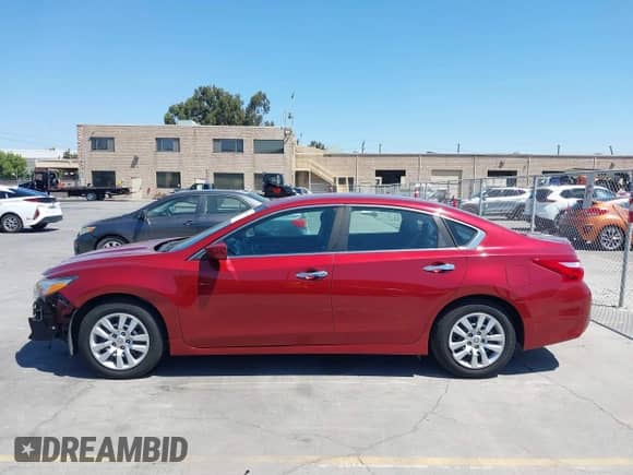 2016 Nissan Altima SR z VIN 1N4AL3AP3GC222734, wystawiony jako IAAI lot #43051008 z przebiegiem 66 040 mil mil oraz . Historia ofert i sprzedaży dostępna na DreamBid. Obrazek 15.