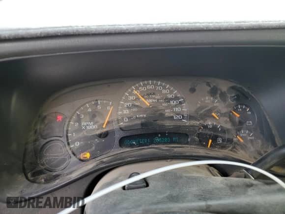 2005 GMC Sierra 1500 Work Truck with VIN 1GTEC14V45Z226490, listed as a Copart auction lot 45606305 with 205,203 mi miles and Salvage title. Bid and sale history available at DreamBid. Image 9.
