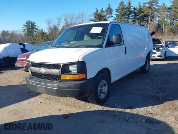 2014 Chevrolet Express Cargo z VIN 1GCWGGBA6E1122934, wystawiony jako IAAI lot #40999693 z przebiegiem 194 565 mil mil oraz . Historia ofert i sprzedaży dostępna na DreamBid. Obrazek 2.