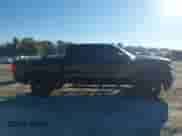 2018 Chevrolet Silverado 1500 LT z VIN 3GCUKRECXJG276511, wystawiony jako IAAI lot #43460009 z przebiegiem 151 453 mil mil oraz . Historia ofert i sprzedaży dostępna na DreamBid. Obrazek 13.