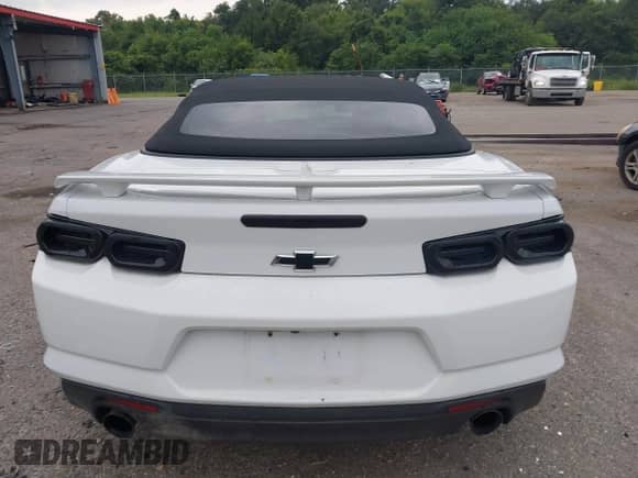 2020 Chevrolet Camaro 1LT с VIN 1G1FB3DX1L0106953, выставлен на аукционе IAAI как лот 43113084 с пробегом 54 909 миль миль и . История ставок и продаж доступна на DreamBid. Изображение 16.