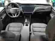 2023 Chevrolet Bolt EV 2LT z VIN 1G1FX6S05P4123083, wystawiony jako Copart lot #71793923 z przebiegiem 19 426 mil mil oraz . Historia ofert i sprzedaży dostępna na DreamBid. Obrazek 8.