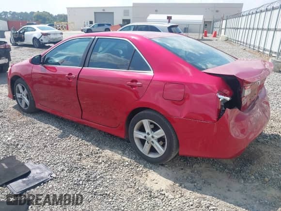 2014 Toyota Camry L with VIN 4T1BF1FK9EU844622, listed as a IAAI auction lot 43268790 with 198,925 mi miles and . Bid and sale history available at DreamBid. Image 3.