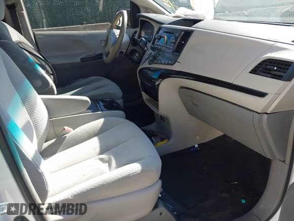 2013 Toyota Sienna LE AAS with VIN 5TDKK3DCXDS328568, listed as a IAAI auction lot 43501693 with 428,589 mi miles and . Bid and sale history available at DreamBid. Image 5.