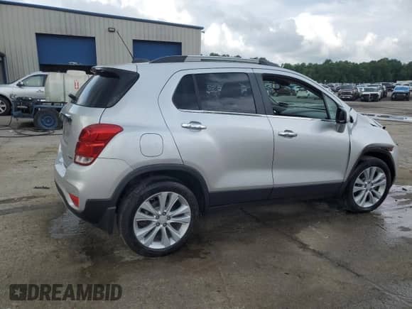 2017 Chevrolet Trax Premier z VIN 3GNCJRSB5HL125496, wystawiony jako Copart lot #61479545 z przebiegiem 96 541 mil mil oraz Szkoda całkowita • Salvage title. Historia ofert i sprzedaży dostępna na DreamBid. Obrazek 3.