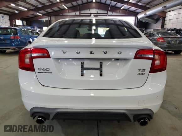 2017 Volvo S60 Dynamic с VIN YV140MTL9H2438394, выставлен на аукционе Copart как лот 89800775 с пробегом 183 479 миль миль и Чистый • Clean title. История ставок и продаж доступна на DreamBid. Изображение 6.
