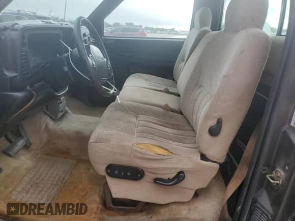 1997 Dodge 1500 с VIN 1B7HC16YXVJ609904, выставлен на аукционе Copart как лот 70595635 с пробегом 95 694 миль миль и Списание • Salvage title. История ставок и продаж доступна на DreamBid. Изображение 7.