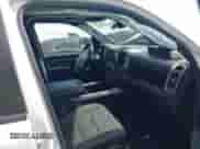 2020 Ram 1500 Big Horn z VIN 1C6SRFFT6LN145285, wystawiony jako IAAI lot #42588543 z przebiegiem 183 686 mil mil oraz . Historia ofert i sprzedaży dostępna na DreamBid. Obrazek 5.