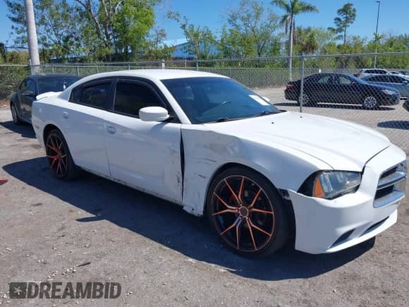 2014 Dodge Charger SE with VIN 2C3CDXBG9EH315018, listed as a IAAI auction lot 41754604 with 103,676 mi miles and . Bid and sale history available at DreamBid. Image 6.