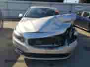 2015 Volvo S60 T5 Drive-E Platinum с VIN YV126MFM5F1335339, выставлен на аукционе Copart как лот 82262385 с пробегом 135 729 миль миль и Списание • Salvage title. История ставок и продаж доступна на DreamBid. Изображение 5.