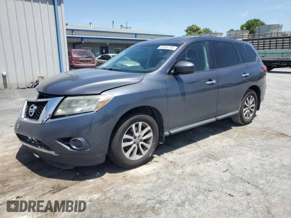 2014 Nissan Pathfinder S with VIN 5N1AR2MN8EC667136, listed as a Copart auction lot 65934755 with 132,215 mi miles and Salvage title. Bid and sale history available at DreamBid. Image 1.