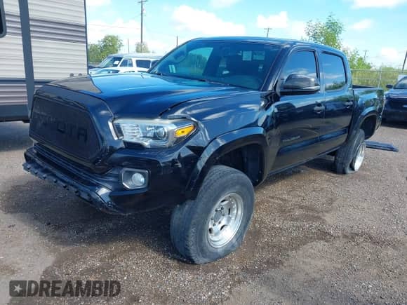 2016 Toyota Tacoma Limited with VIN 5TFGZ5AN6GX010304, listed as a IAAI auction lot 43110906 with 130,358 mi miles and . Bid and sale history available at DreamBid. Image 18.
