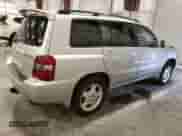 2004 Toyota Highlander z VIN JTEEP21A840063515, wystawiony jako Copart lot #71485625 z przebiegiem 225 770 mil mil oraz Szkoda całkowita • Salvage title. Historia ofert i sprzedaży dostępna na DreamBid. Obrazek 3.