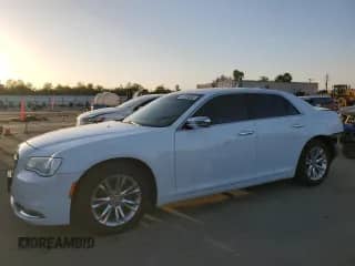 2016 Chrysler 300 C с VIN 2C3CCAEG5GH128406, выставлен на аукционе Copart как лот 82336265 с пробегом 132 313 миль миль и Списание • Salvage title. История ставок и продаж доступна на DreamBid. Изображение 1.
