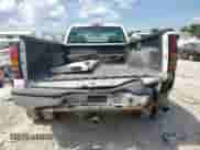 2001 Chevrolet Silverado 3500 z VIN 1GCJK34G01F121519, wystawiony jako Copart lot #68613815 z przebiegiem 285 359 mil mil oraz Szkoda całkowita • Salvage title. Historia ofert i sprzedaży dostępna na DreamBid. Obrazek 6.