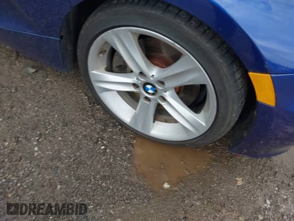 2007 BMW Z4 с VIN 4USDU53557LF77798, выставлен на аукционе IAAI как лот 41731456 с пробегом 77 302 миль миль и . История ставок и продаж доступна на DreamBid. Изображение 12.