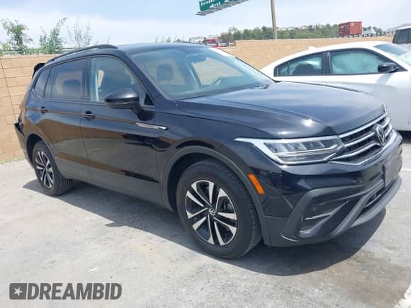 2022 Volkswagen Tiguan S с VIN 3VV1B7AX5NM056766, выставлен на аукционе IAAI как лот 42024519 с пробегом 97 548 миль миль и . История ставок и продаж доступна на DreamBid. Изображение 1.