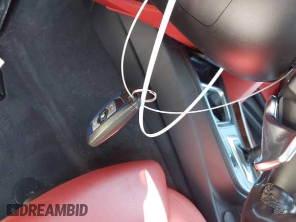 2015 BMW 4 Series 428i с VIN WBA3V7C52FP771779, выставлен на аукционе IAAI как лот 41953647 с пробегом 66 003 миль миль и . История ставок и продаж доступна на DreamBid. Изображение 11.