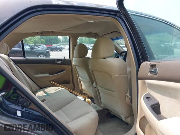 2005 Honda Accord LX with VIN 1HGCM66315A070938, listed as a IAAI auction lot 42357049 with 173,243 mi miles and . Bid and sale history available at DreamBid. Image 8.