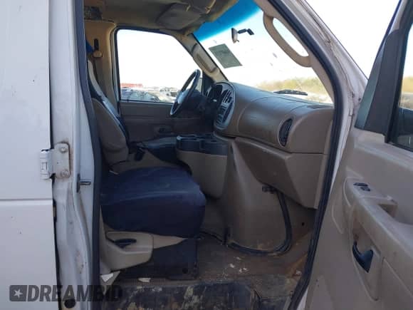 2008 Ford Econoline Cargo Commercial с VIN 1FTSS34LX8DA10757, выставлен на аукционе IAAI как лот 41697133 с пробегом 379 863 миль миль и . История ставок и продаж доступна на DreamBid. Изображение 5.