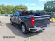 2022 Chevrolet Silverado 1500 LTZ z VIN 2GCUDGED2N1508783, wystawiony jako IAAI lot #43233103 z przebiegiem Nie podano mil oraz . Historia ofert i sprzedaży dostępna na DreamBid. Obrazek 3.