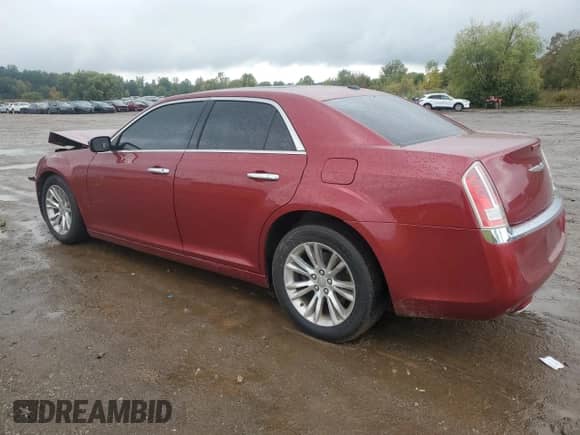 2013 Chrysler 300 C с VIN 2C3CCAET6DH632388, выставлен на аукционе Copart как лот 84001455 с пробегом 122 899 миль миль и Списание • Salvage title. История ставок и продаж доступна на DreamBid. Изображение 2.