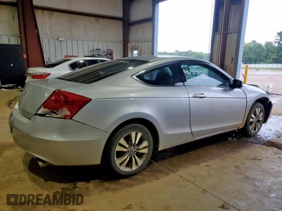 2011 Honda Accord LX-S with VIN 1HGCS1B31BA010751, listed as a Copart auction lot 60549685 with 117,499 mi miles and Salvage title. Bid and sale history available at DreamBid. Image 3.
