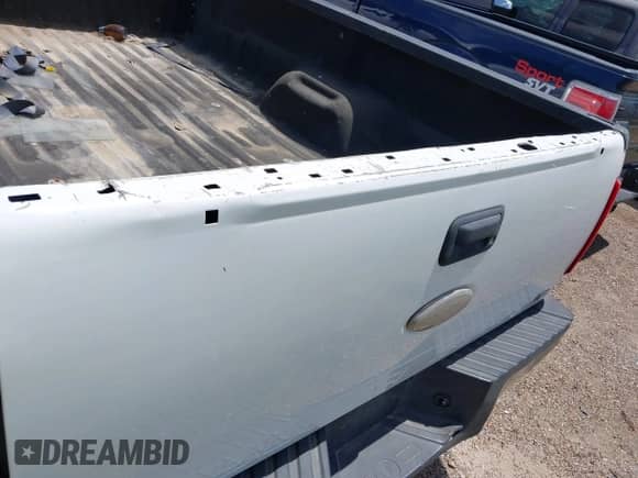 2011 Ford F-250 XL с VIN 1FTBF2A64BEC40454, выставлен на аукционе IAAI как лот 42759633 с пробегом 266 377 миль миль и . История ставок и продаж доступна на DreamBid. Изображение 12.