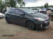 2015 Toyota Prius Three z VIN JTDKN3DU7F0420713, wystawiony jako Copart lot #67113825 z przebiegiem 267 198 mil mil oraz Czysty tytuł • Clean title. Historia ofert i sprzedaży dostępna na DreamBid. Obrazek 4.