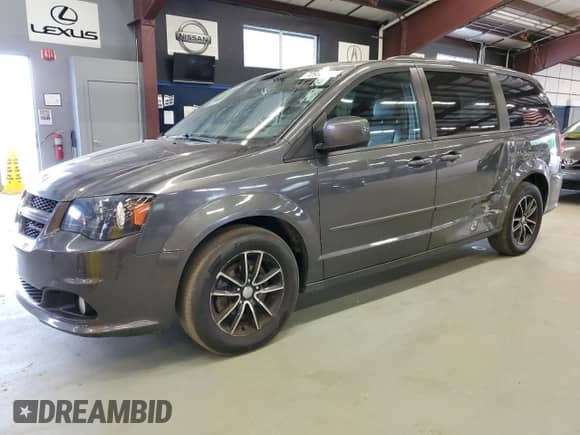 2017 Dodge Grand Caravan GT with VIN 2C4RDGEG6HR596758, listed as a Copart auction lot 70950325 with 149,493 mi miles and Clean title. Bid and sale history available at DreamBid. Image 1.