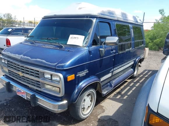 1995 Chevrolet Chevy Van с VIN 1GBEG25K2SF195644, выставлен на аукционе IAAI как лот 42207878 с пробегом 202 557 миль миль и . История ставок и продаж доступна на DreamBid. Изображение 2.