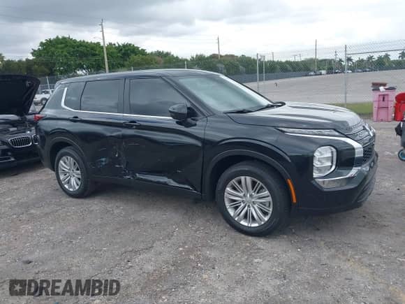 2024 Mitsubishi Outlander ES with VIN JA4J3UA80RZ067000, listed as a IAAI auction lot 42016132 with 2,666 mi miles and . Bid and sale history available at DreamBid. Image 6.