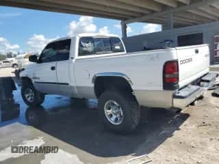 2001 Dodge 1500 с VIN 3B7HF13Y91M515490, выставлен на аукционе Copart как лот 73554124 с пробегом 207 763 миль миль и Списание • Salvage title. История ставок и продаж доступна на DreamBid. Изображение 2.