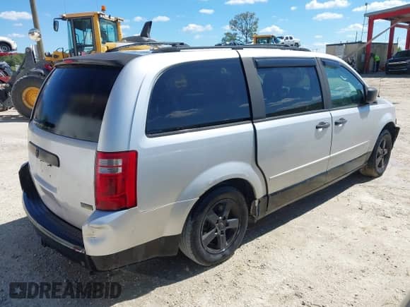 2008 Dodge Grand Caravan SE with VIN 2D8HN44H38R749745, listed as a IAAI auction lot 43359793 with 245,074 mi miles and . Bid and sale history available at DreamBid. Image 4.