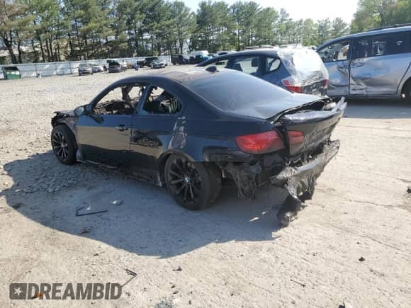 2011 BMW M3 с VIN WBSKG9C58BE797399, выставлен на аукционе Copart как лот 55028975 с пробегом Не указан миль и Списание • Salvage title. История ставок и продаж доступна на DreamBid. Изображение 2.