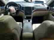 2013 Jeep Grand Cherokee Limited z VIN 1C4RJFBG5DC636189, wystawiony jako Copart lot #64136425 z przebiegiem 108 082 mil mil oraz Szkoda całkowita • Salvage title. Historia ofert i sprzedaży dostępna na DreamBid. Obrazek 8.