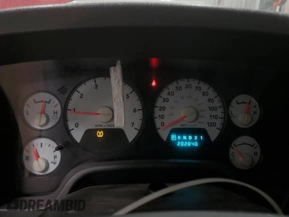 2008 Dodge 1500 Laramie with VIN 1D7HU18248J126103, listed as a Copart auction lot 83648734 with 202,840 mi miles and Clean title. Bid and sale history available at DreamBid. Image 9.