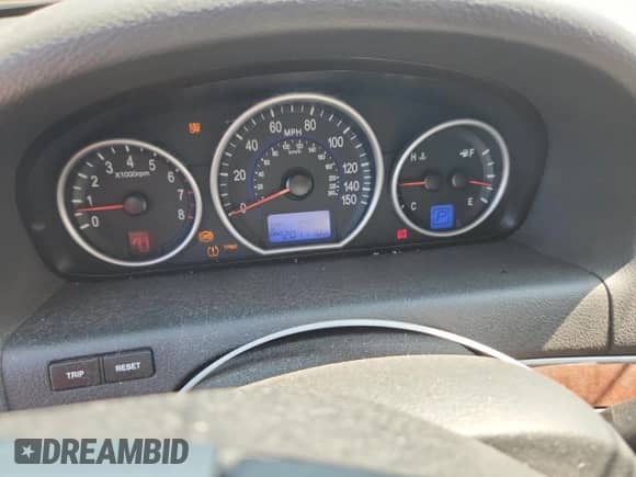 2010 Hyundai Veracruz Limited with VIN KM8NU4CCXAU108946, listed as a Copart auction lot 61843385 with 201,778 mi miles and Non repairable. Bid and sale history available at DreamBid. Image 9.