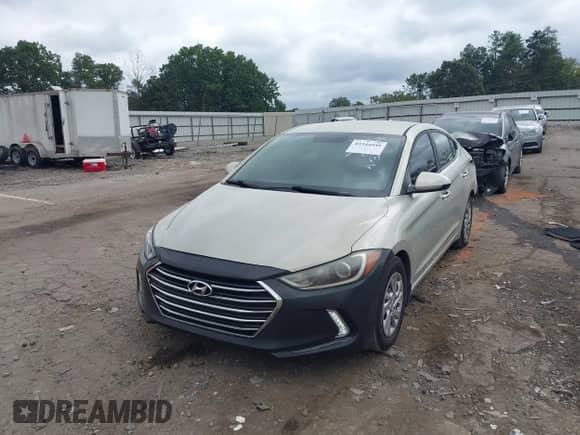 2017 Hyundai Elantra SE z VIN KMHD74LF7HU090140, wystawiony jako IAAI lot #43344449 z przebiegiem 125 156 mil mil oraz . Historia ofert i sprzedaży dostępna na DreamBid. Obrazek 17.