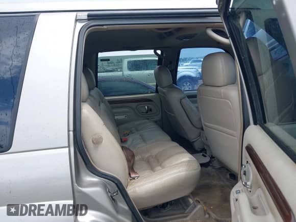 2000 Cadillac Escalade with VIN 1GYEK63R7YR222890, listed as a IAAI auction lot 42724746 with 174,325 mi miles and . Bid and sale history available at DreamBid. Image 8.