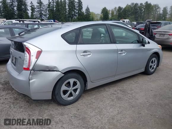 2013 Toyota Prius Two with VIN JTDKN3DU4D5689929, listed as a IAAI auction lot 43167741 with 81,814 mi miles and . Bid and sale history available at DreamBid. Image 4.