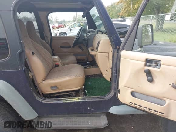 1999 Jeep Wrangler Sport с VIN 1J4FY19S5XP405523, выставлен на аукционе IAAI как лот 43301566 с пробегом 221 474 миль миль и . История ставок и продаж доступна на DreamBid. Изображение 5.